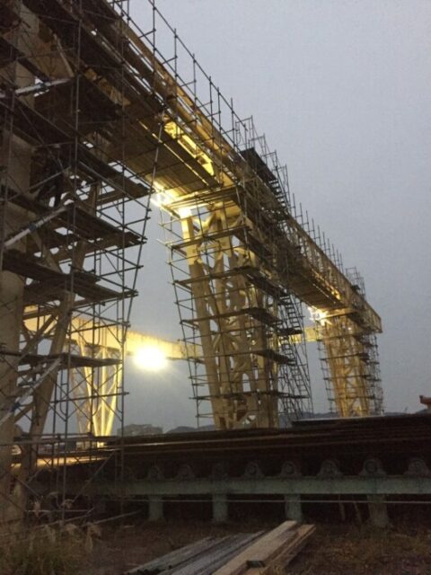 足場の強風対策について