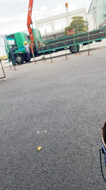 小型移動式クレーン！！